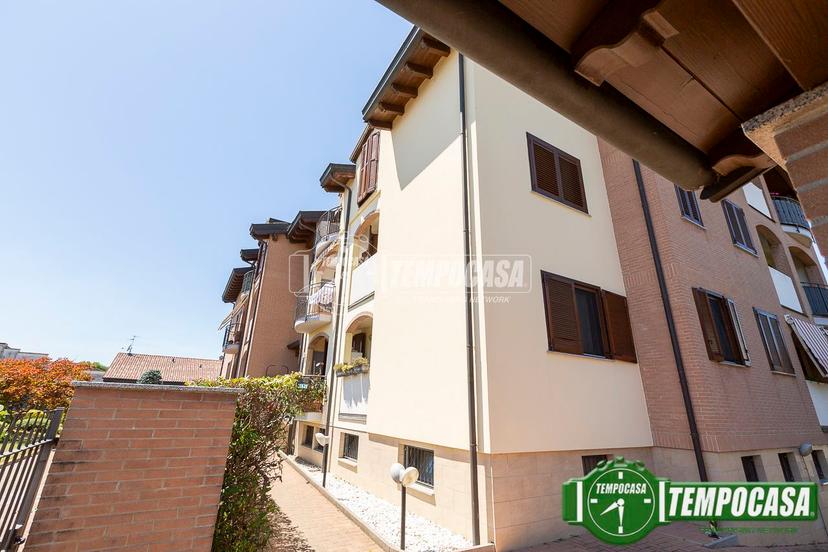 Bilocale in Via Madre Teresa di Calcutta, Crespiatica — foto 3 di 5