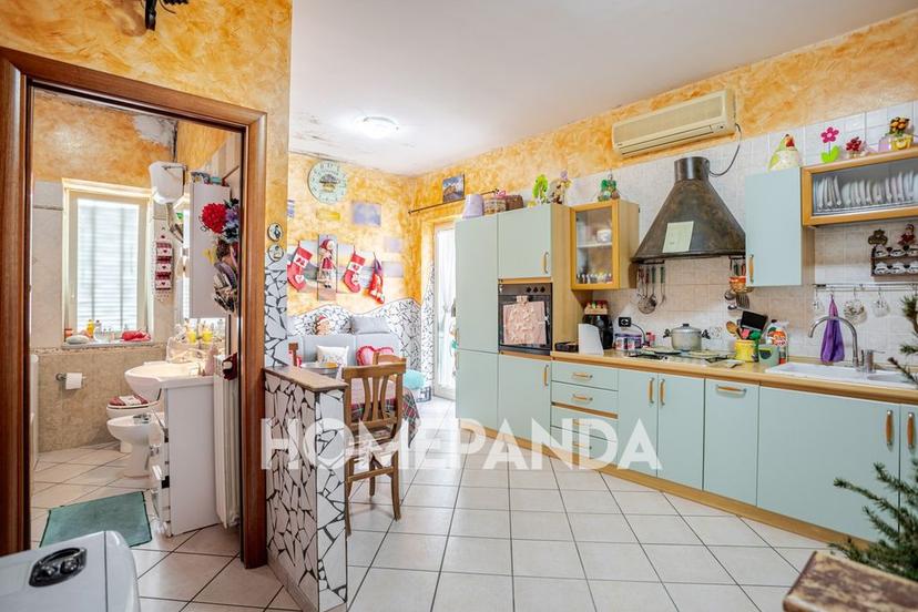 Casa indipendente in Via di Marano 27, Napoli — foto 3 di 5