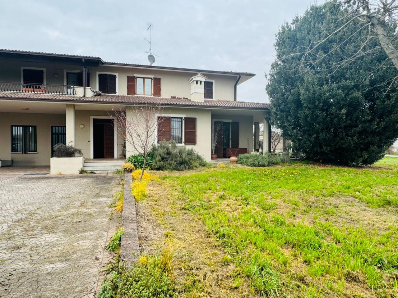Villa in Strada Gasparina, Ghedi