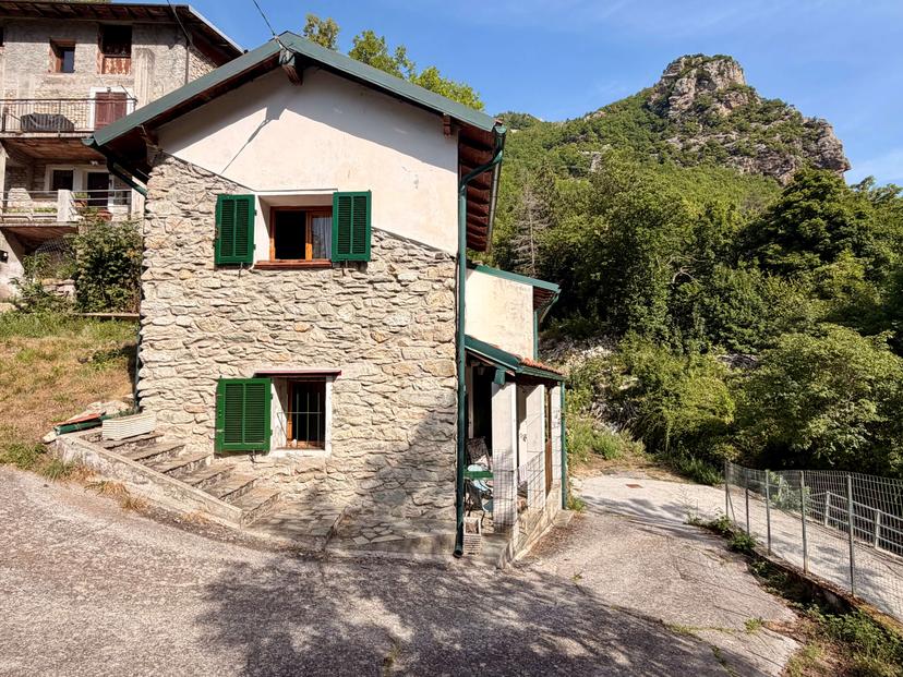 Casa indipendente in Frazione Cantarana, Ormea — foto 5 di 5