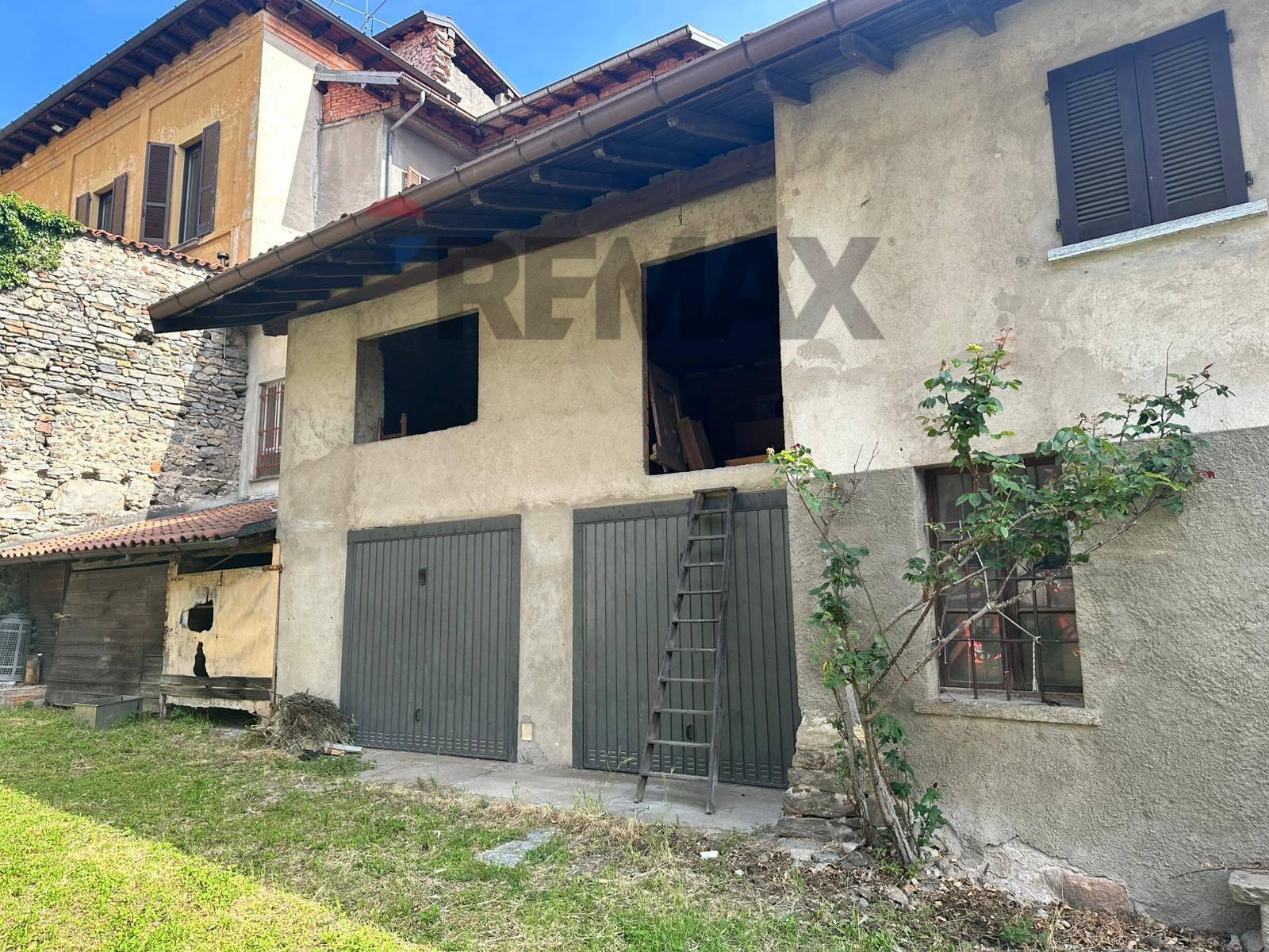 Bilocale, Besozzo