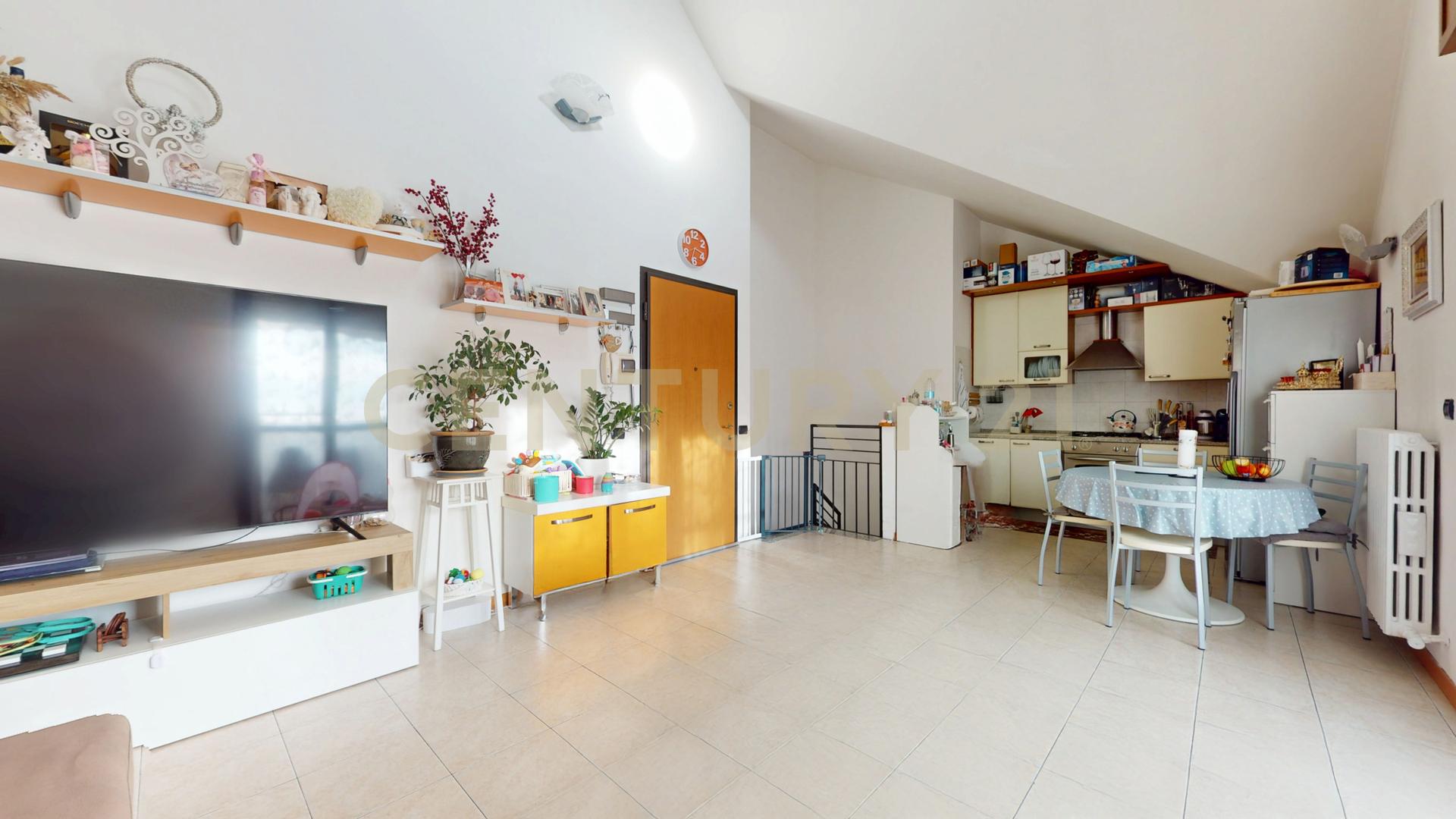 Trilocale in Via Gian Castelli 1, Vanzago
