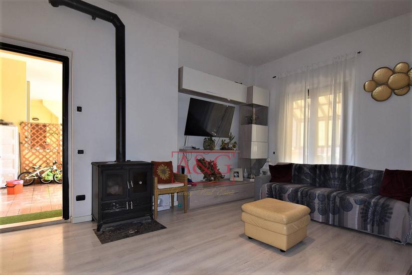 Appartamento in Via Angelo Biondi 2, Amandola — foto 3 di 5