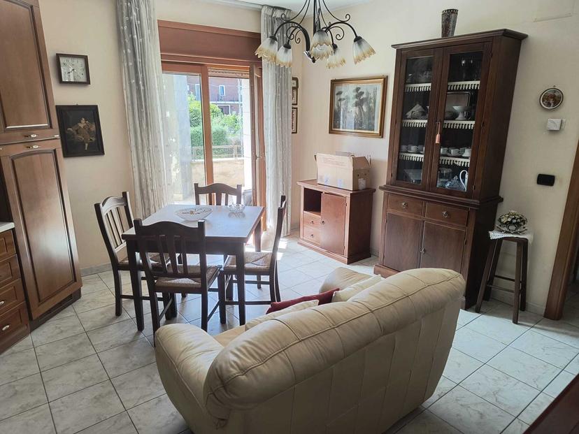 Trilocale in Traversa Via Trieste 16, Montalto Uffugo — foto 3 di 5