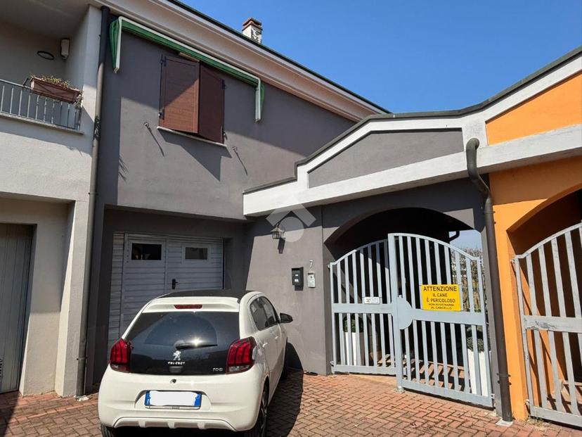 Villa in Via Giulio Romano 7, San Giorgio Bigarello — foto 3 di 5