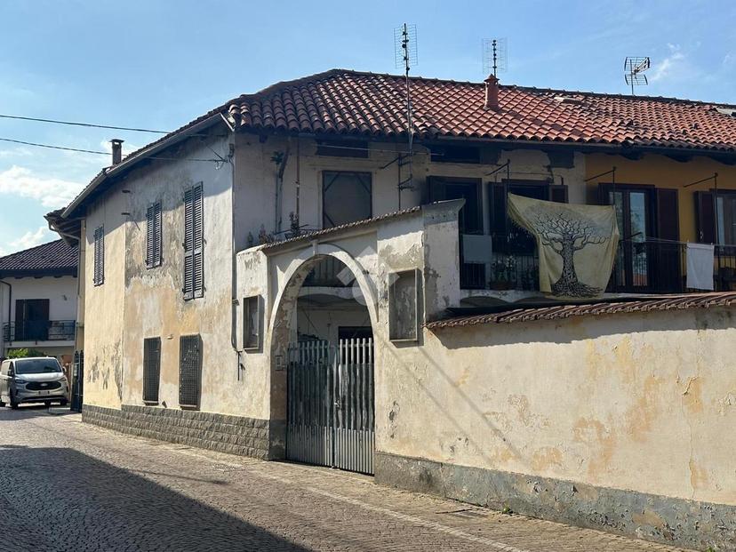Casa indipendente in Via Martiri della Liberta 27, Robassomero — foto 2 di 5
