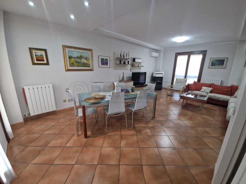Villa a schiera in Via Ugo Fornasari, Castelvetro Piacentino — foto 3 di 5