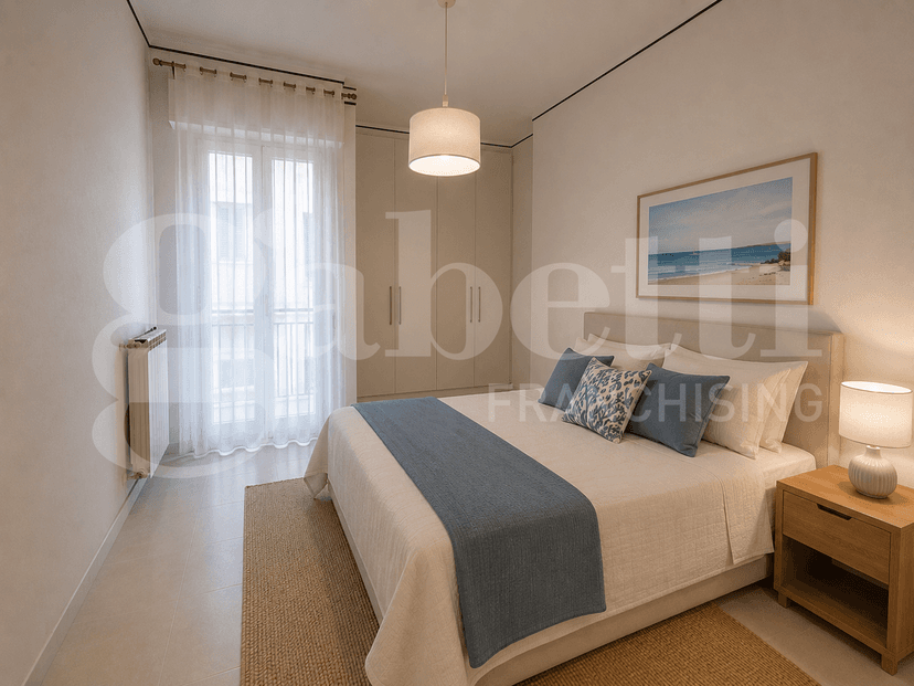 Trilocale in Corso Europa, Finale Ligure
