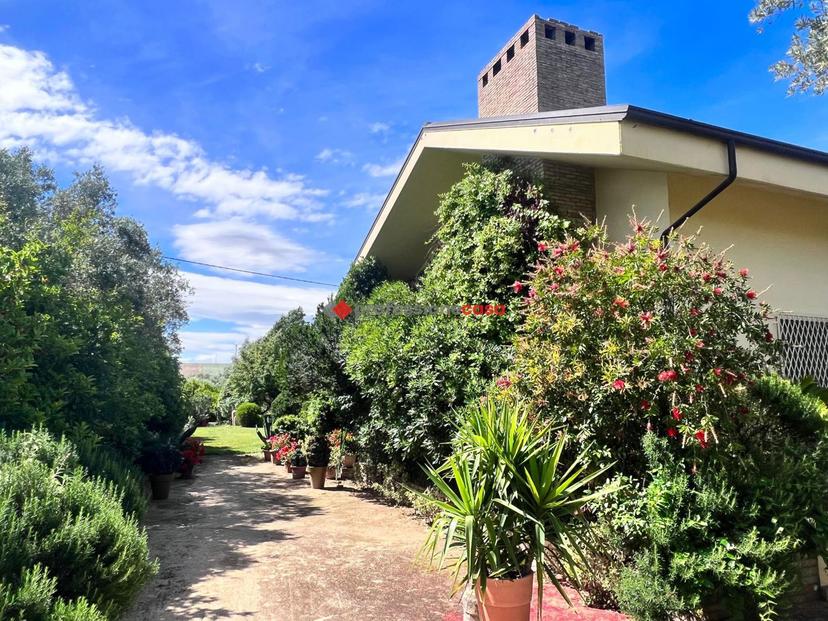 Villa in Contrada Tavernazza S.N.C., Troia — foto 4 di 5