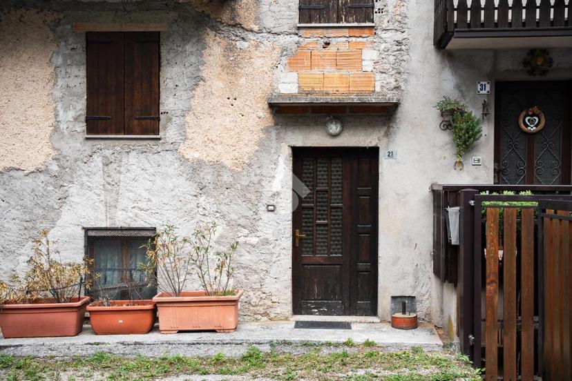 Casa indipendente in Frazione Dosso, Vallarsa — foto 5 di 5