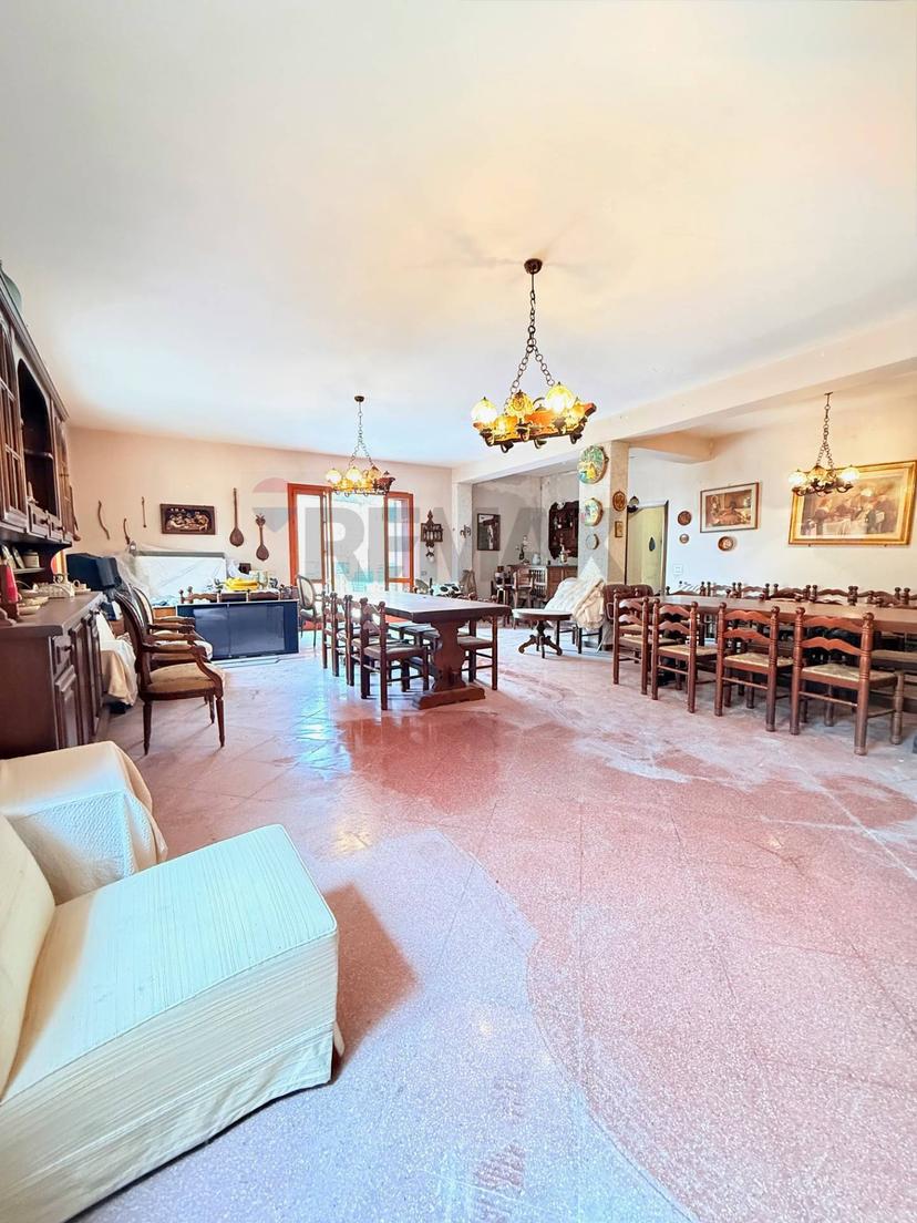 Villa in Via Tenente Scuderi 4,6, Zafferana Etnea — foto 4 di 5