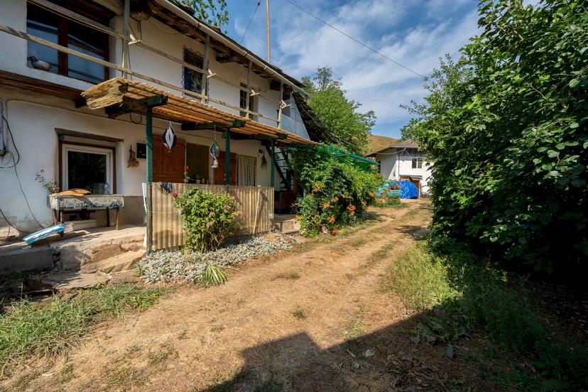 Casa indipendente in Via Lisdero 12, Bagnolo Piemonte