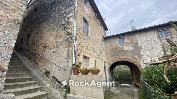 Terratetto unifamiliare in Strada Comunale di Nocchi 131, Camaiore