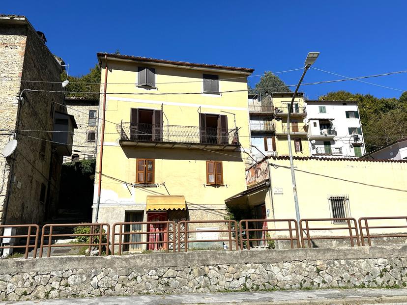 Trilocale in Sobborgo Sant'Antonio 4, Carsoli — foto 4 di 5
