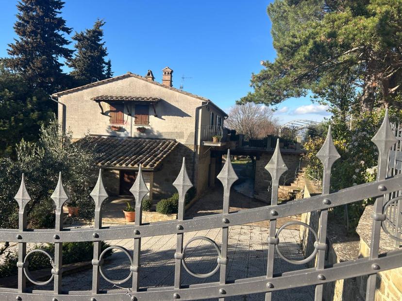 Villa in Via San Bernardino 26, Bettona — foto 4 di 5
