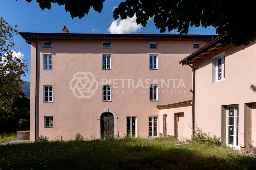 Villa, Camaiore