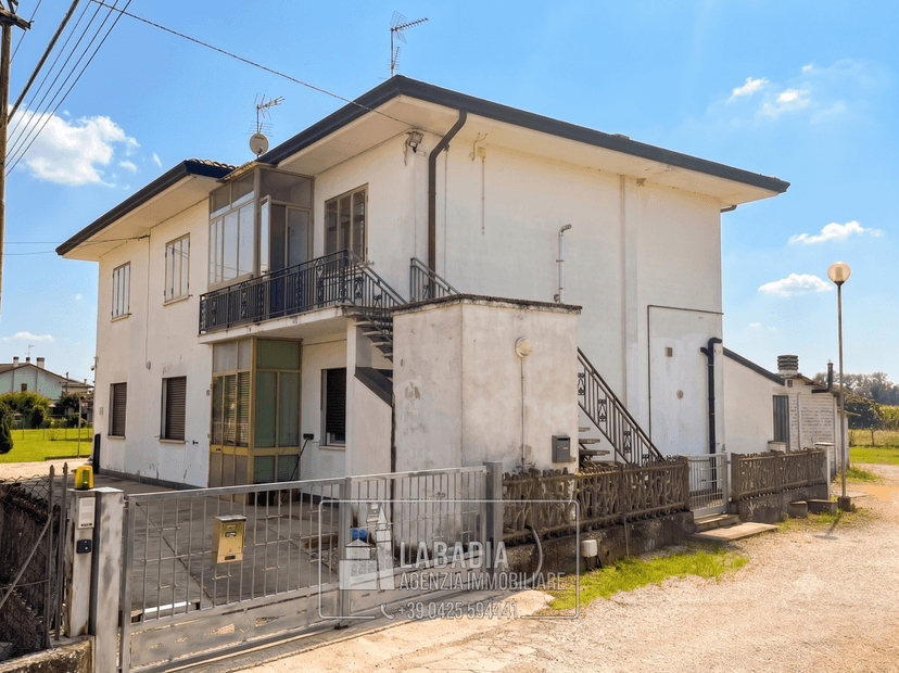 Villa in Via Gorghi 393, Canda — foto 3 di 5