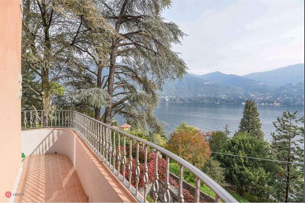 Villa unifamiliare in Via Antica Regina  154, Carate Urio
