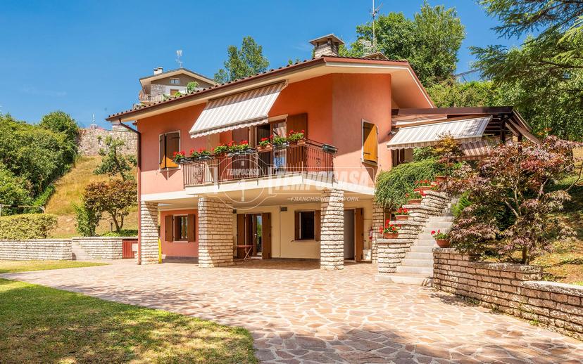 Villa in Via Tortia 7, San Zeno di Montagna — foto 3 di 5