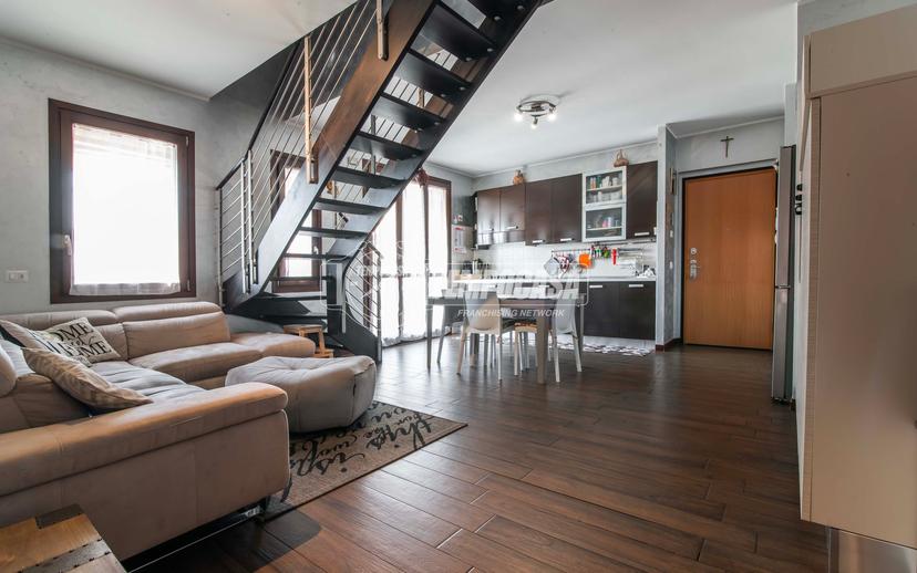 Quadrilocale in Via Alberto da Giussano 109, Marnate — foto 4 di 5