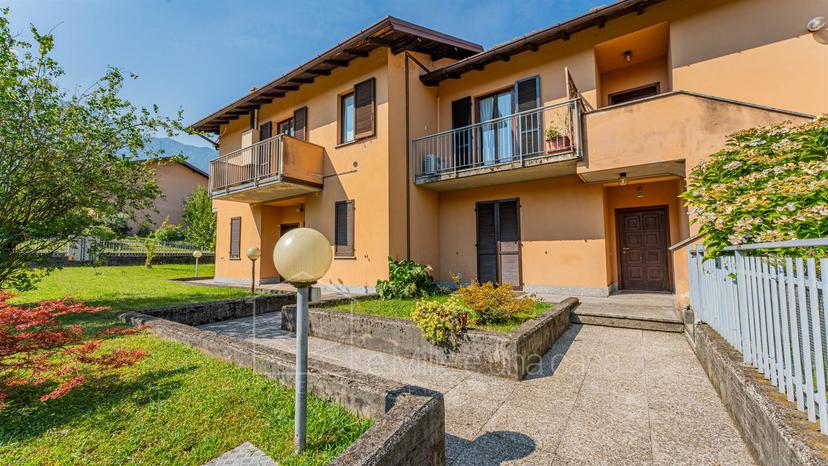 Bilocale in Via Case Nuove, Colico — foto 3 di 5