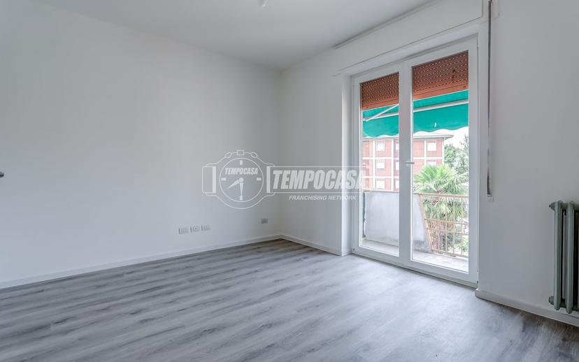 Trilocale in Via Trieste 3, Somma Lombardo — foto 3 di 5