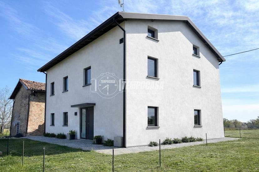 Casa indipendente in Via San Felice, Reggio nell'Emilia — foto 3 di 5