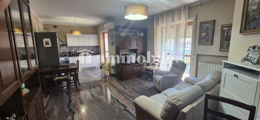 Trilocale in Via Regina Giovanna 12, Collegno — foto 3 di 5