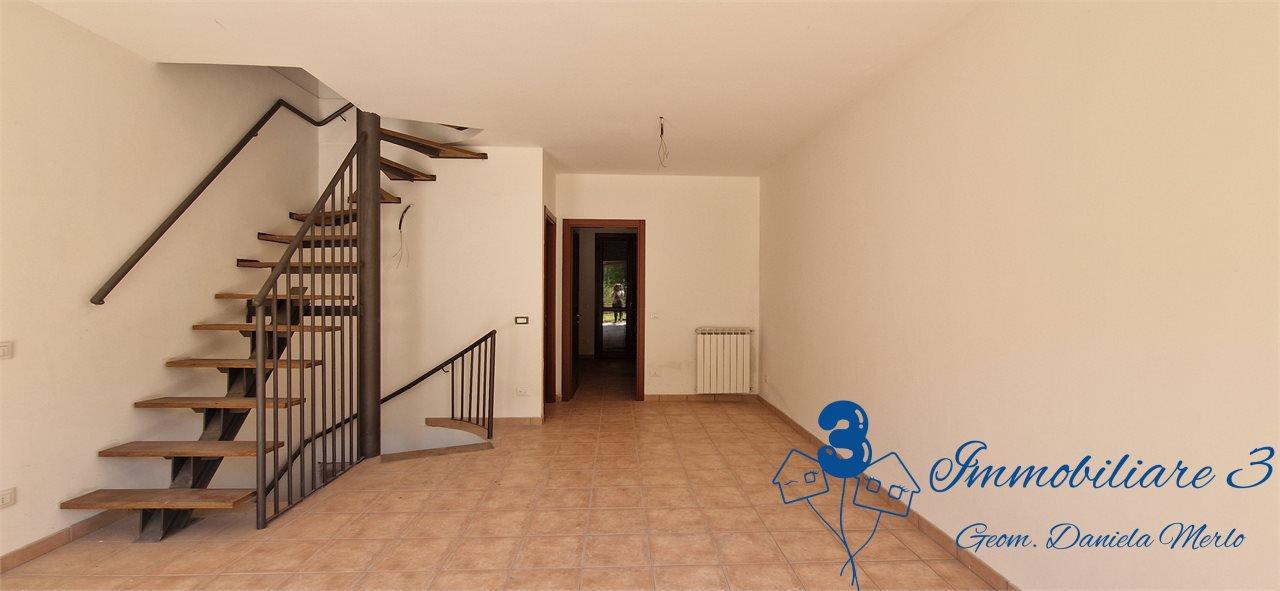 Villa a schiera, Villanova d'Albenga