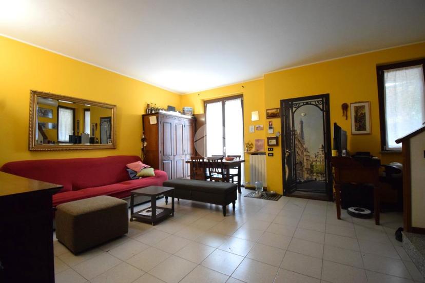 Villa a schiera in Via Fratelli Kennedy, Agrate Brianza — foto 3 di 5