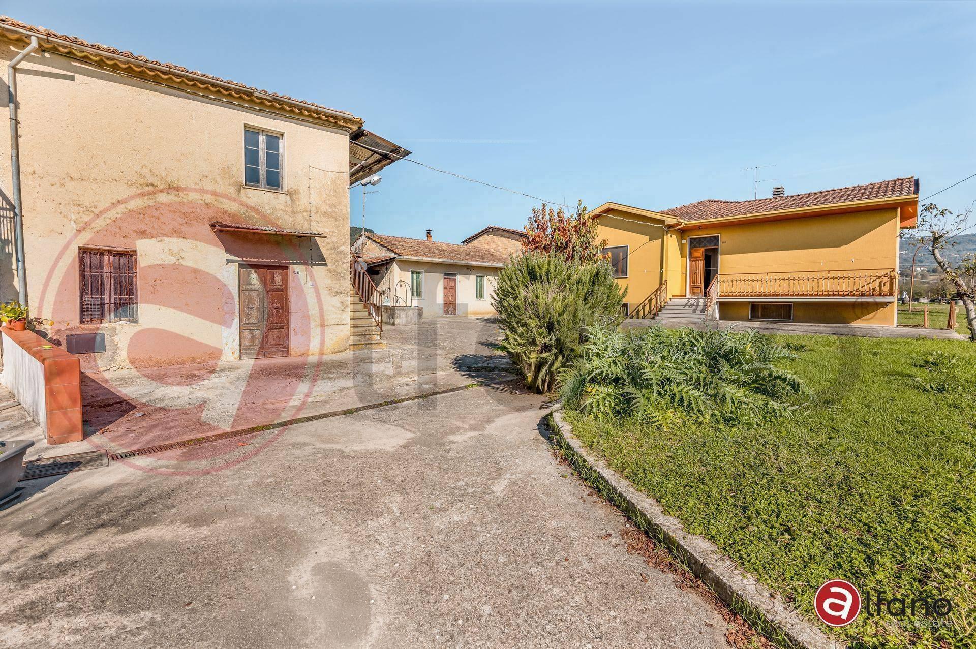Casa indipendente in Contrada Rondinella, Arpino