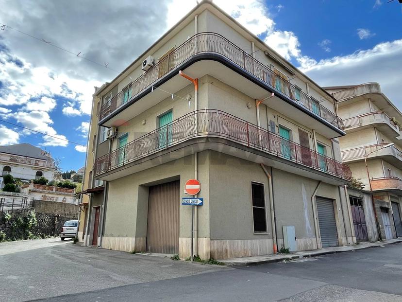 Quadrilocale in Via Asiago 2, Francavilla di Sicilia — foto 2 di 5