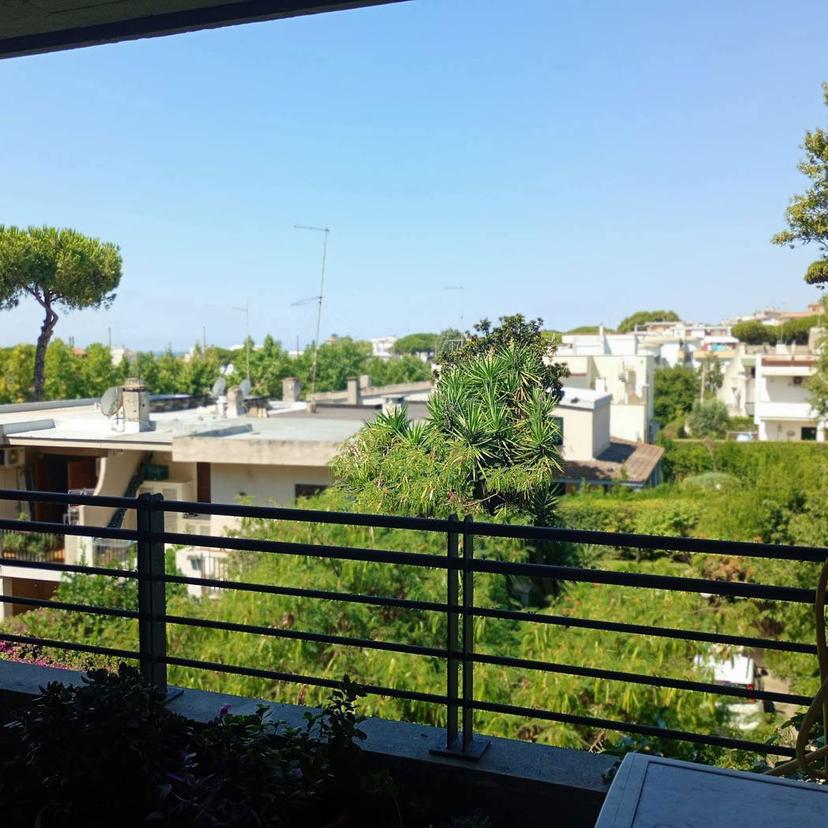 Trilocale in Via Quattro Novembre 00, Santa Marinella
