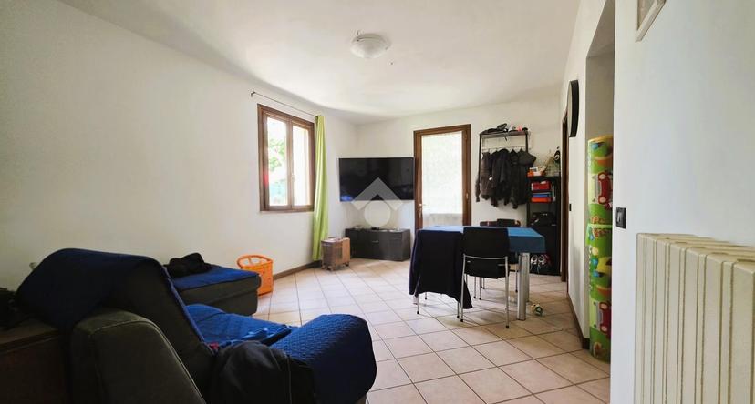 Villa in Via Cavour 32, Bagnolo San Vito — foto 4 di 5