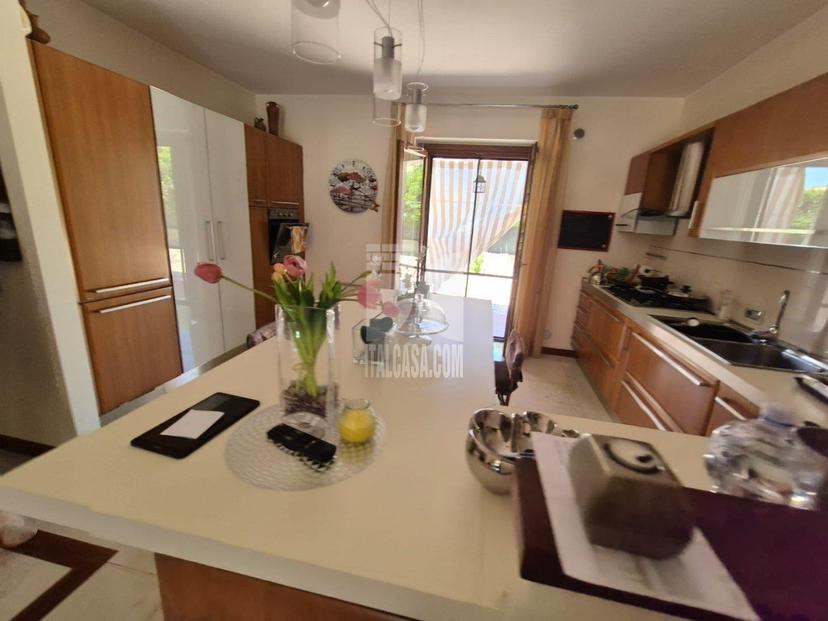 Villa in Via dei Melograni, Crotone — foto 4 di 5
