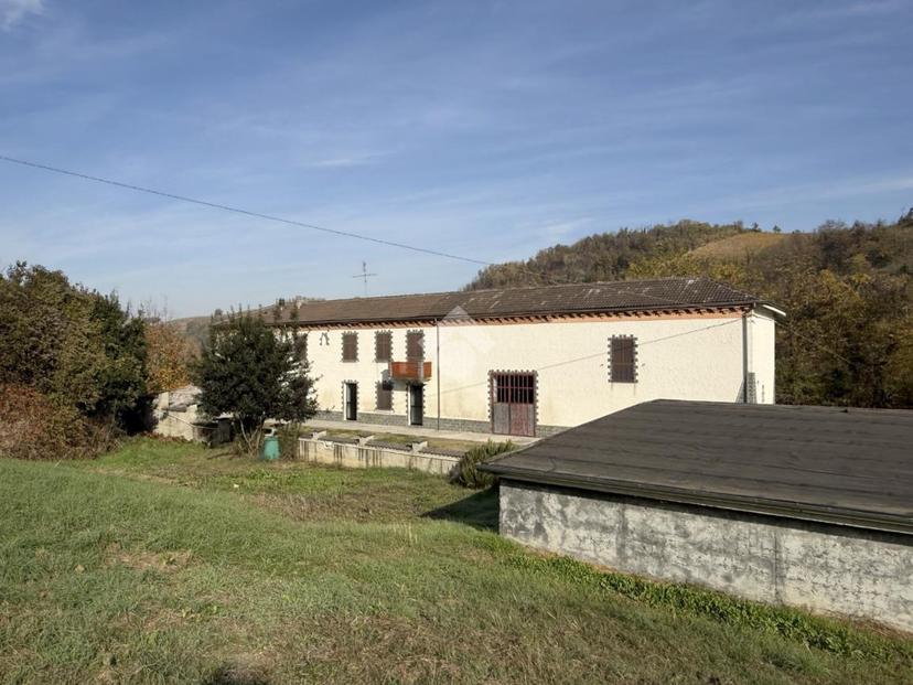 Casa indipendente in Frazione Garbazzola 39, Calamandrana — foto 3 di 5