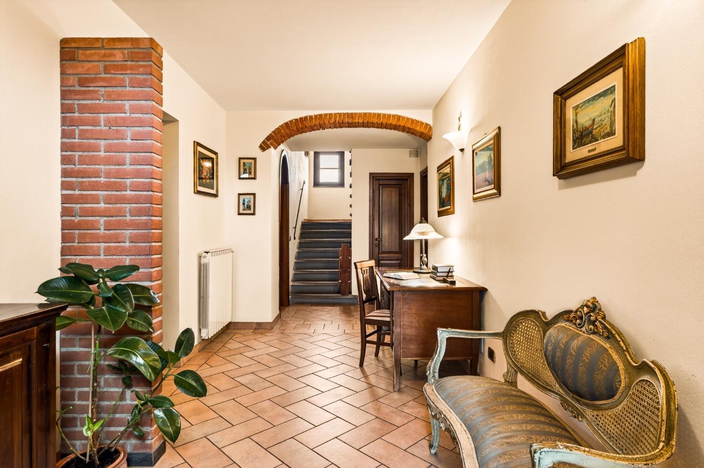 Villa bifamiliare, Santa Maria a Monte