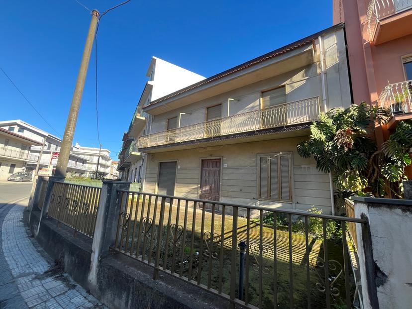 Casa indipendente in Via Statale Sant'Antonino 523, Barcellona Pozzo di Gotto — foto 4 di 5