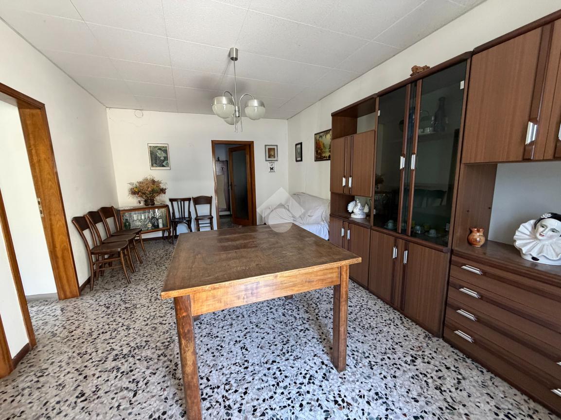Villa a schiera in Via Don E. Angeli 46, Calceranica al Lago