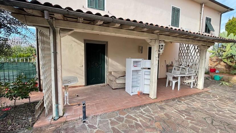 Casa indipendente in Ia di Montecarlo 3, Montecarlo — foto 2 di 5