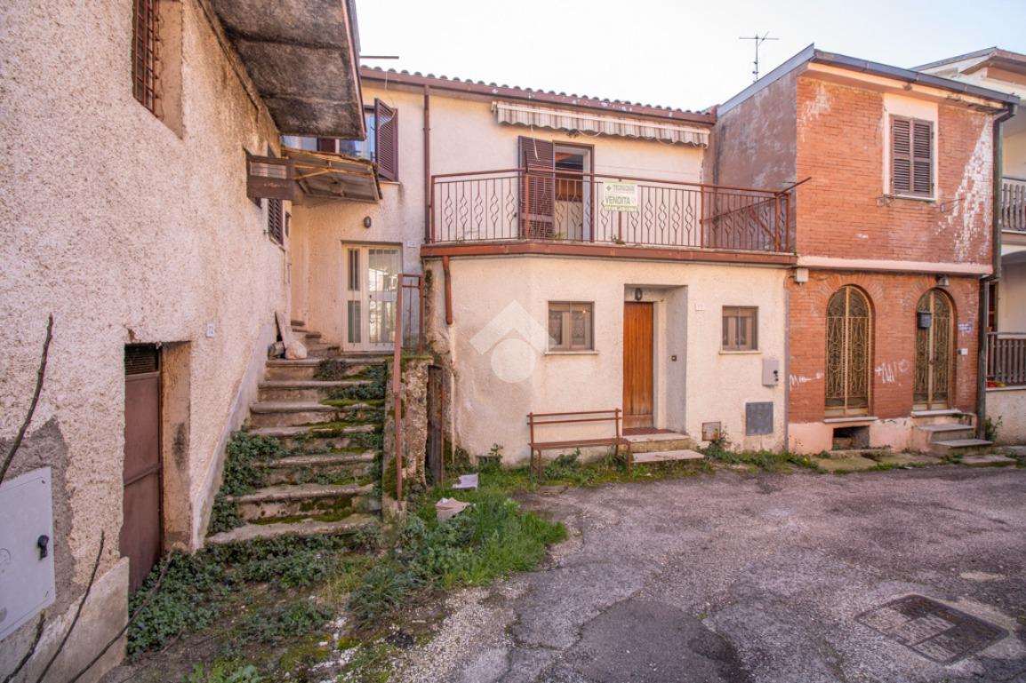 Casa indipendente in Borgo Provaroni 75, Poggio Bustone