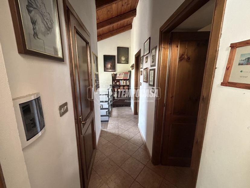 Casa indipendente in Via Berchera 30, Pont-Canavese — foto 3 di 5