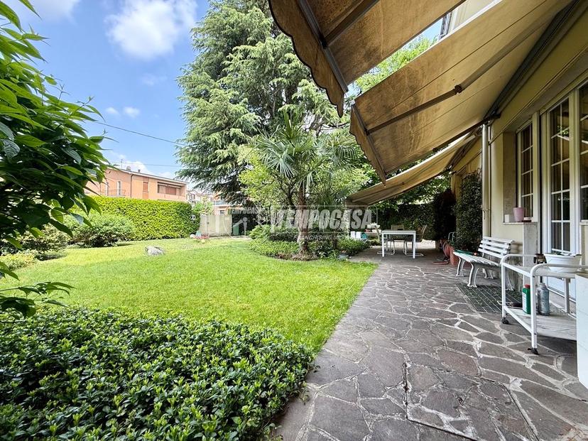 Appartamento in Via XXV Aprile 84, Lesmo — foto 4 di 5