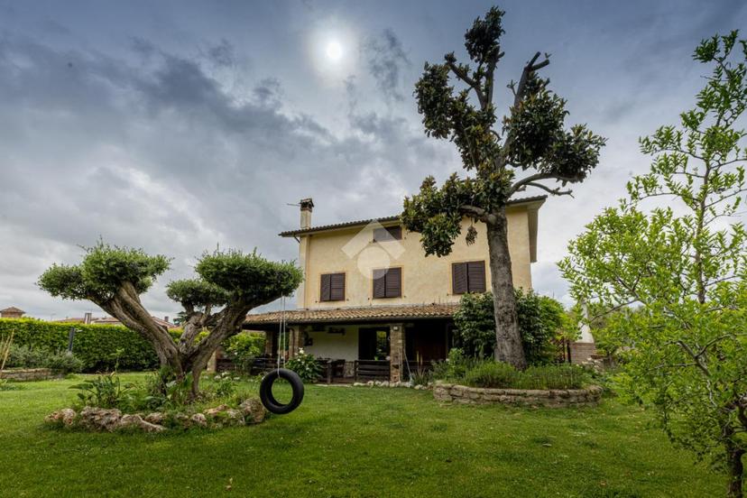 Villa in Via Redipuglia 34, Anguillara Sabazia — foto 4 di 5