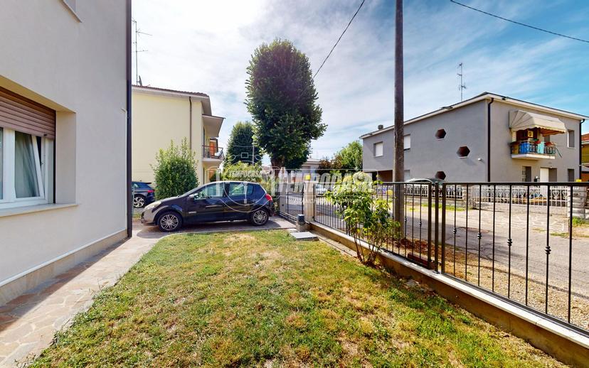 Villa a schiera, Novi di Modena — foto 2 di 5