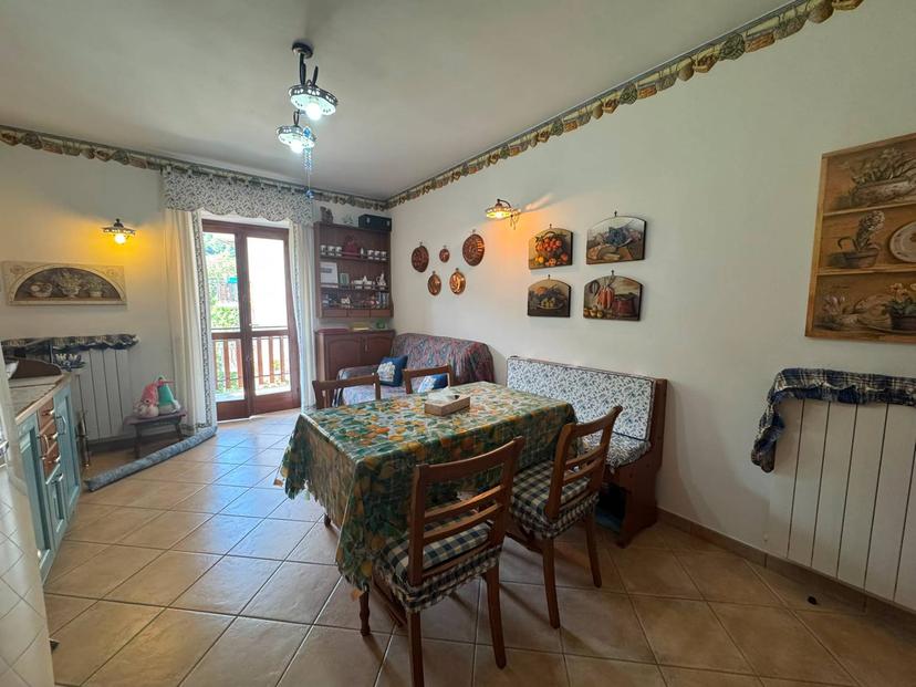 Trilocale in Frazione Cardini 31 a, Roburent — foto 3 di 5