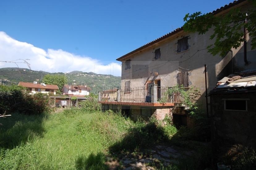 Rustico in Via Antonio Meucci 1, Pietrasanta — foto 3 di 5