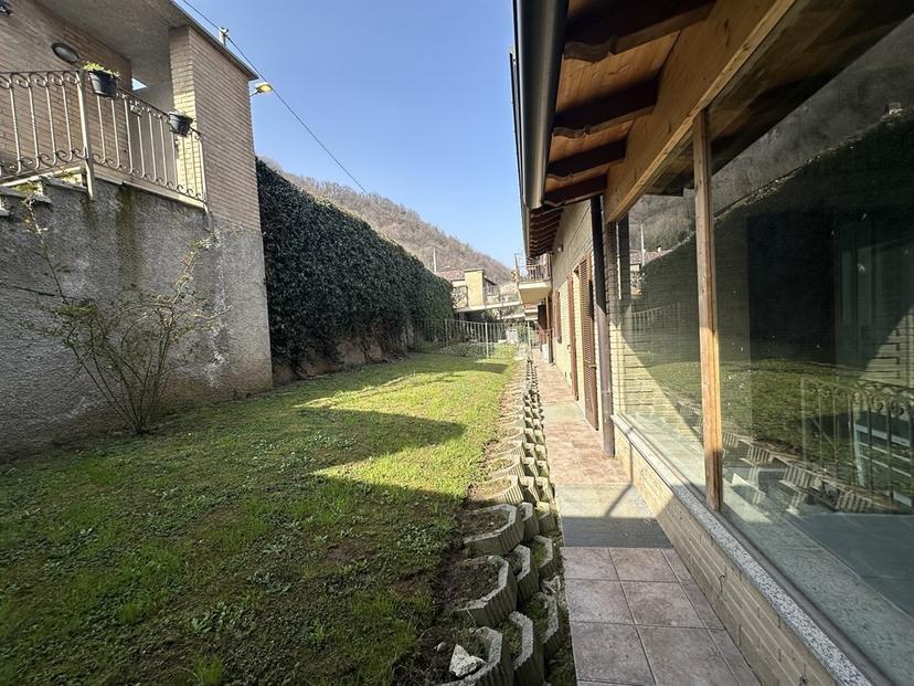 Villa bifamiliare in Via Santa Maria, Olginate — foto 4 di 5