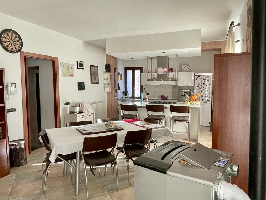 Trilocale in Via delle Vigne, Bodio Lomnago