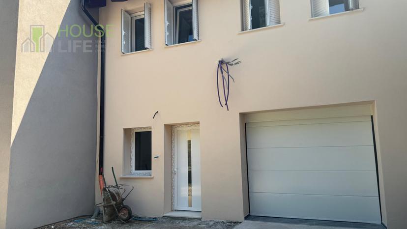 Villa a schiera in Via Pianezza, Schio — foto 3 di 5